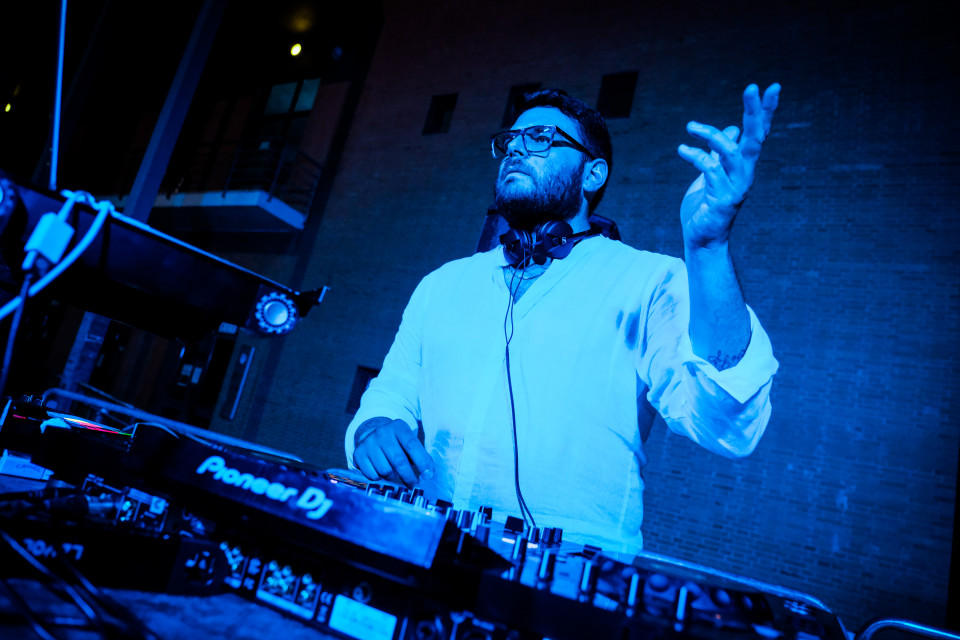 Dj, serata 𝗧𝗵𝗮𝗻𝗸 𝗚𝗼𝗱 𝗜𝘁'𝘀 𝗙𝗿𝗶𝗱𝗮𝘆 𝟮𝟬𝟮𝟰