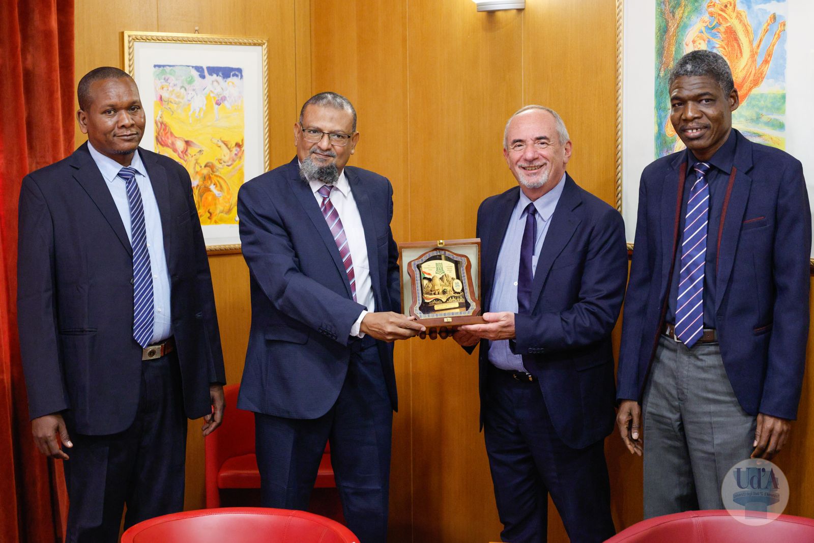 Foto Rettore Stuppia con Delegazione dell'Università di Kassala (Sudan)